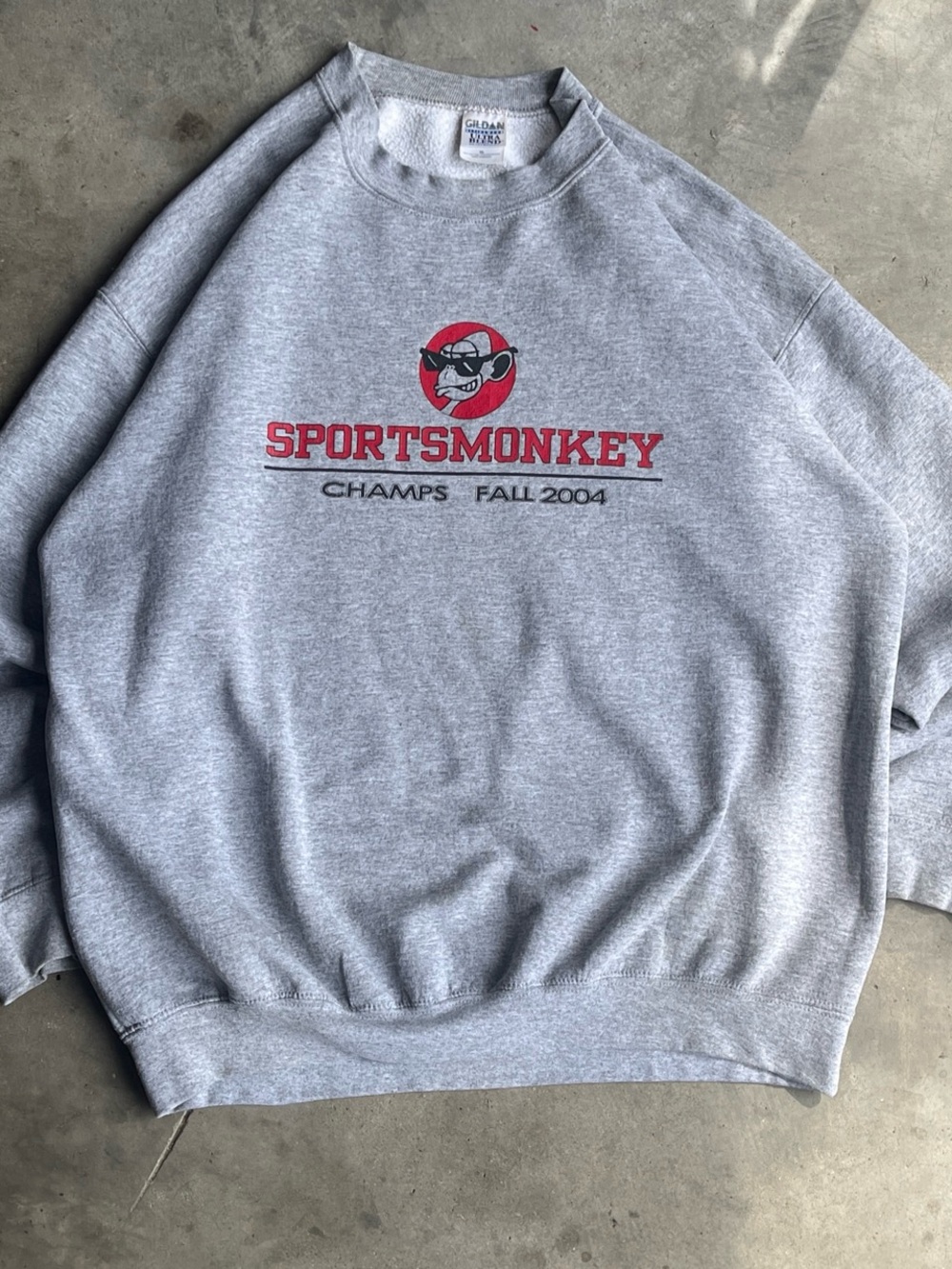 Vintage Y2K Gildan Gray Sweatshirt with Red Sportsmonkey Logo